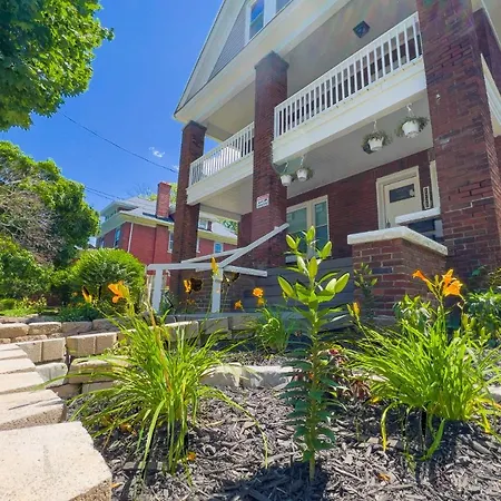 The Horseshoe Falls Villa